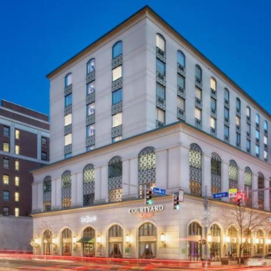 Courtyard By Marriott Stamford Downtown Hotell Exteriör bild