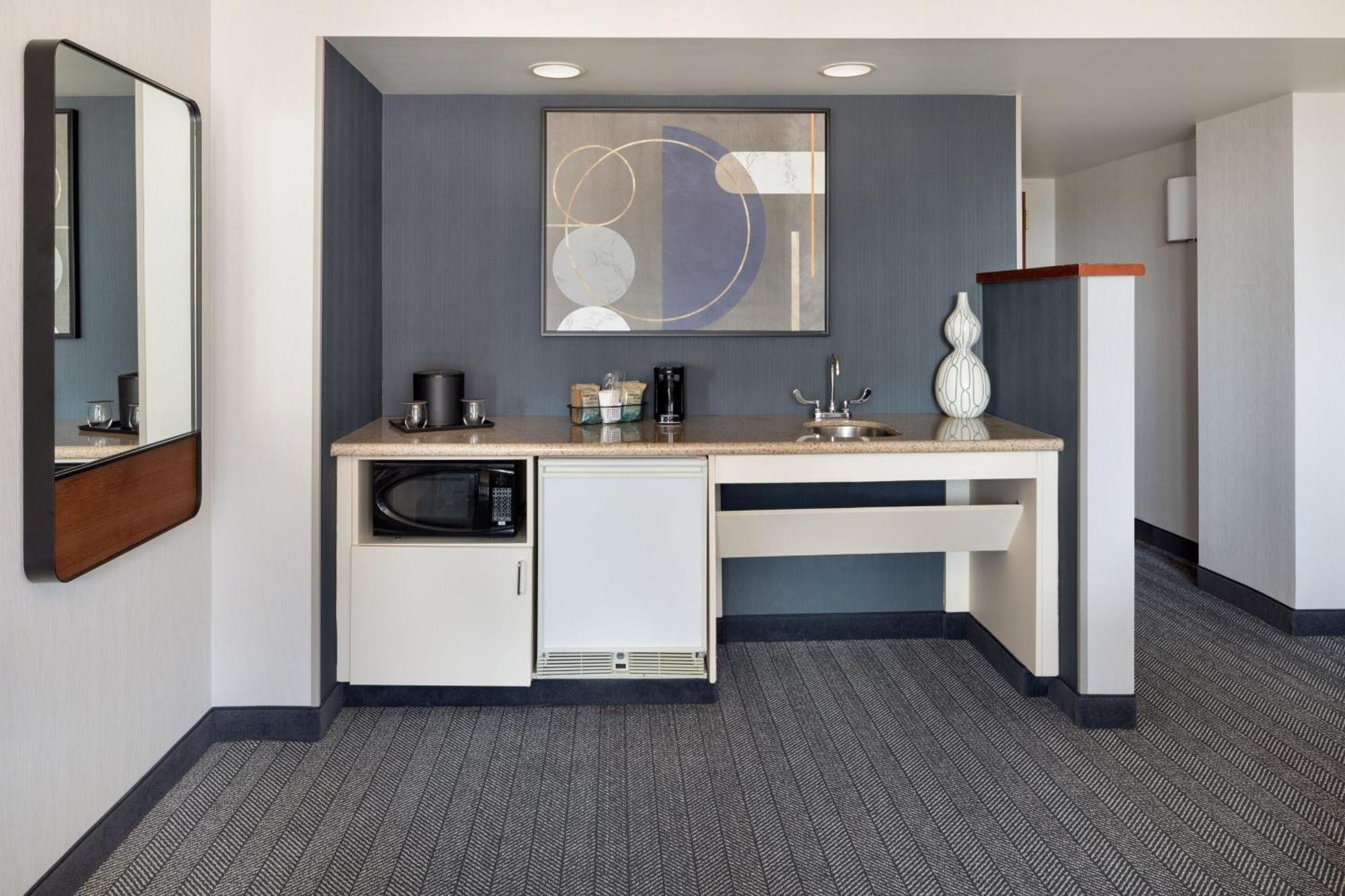 Courtyard By Marriott Stamford Downtown Hotell Exteriör bild
