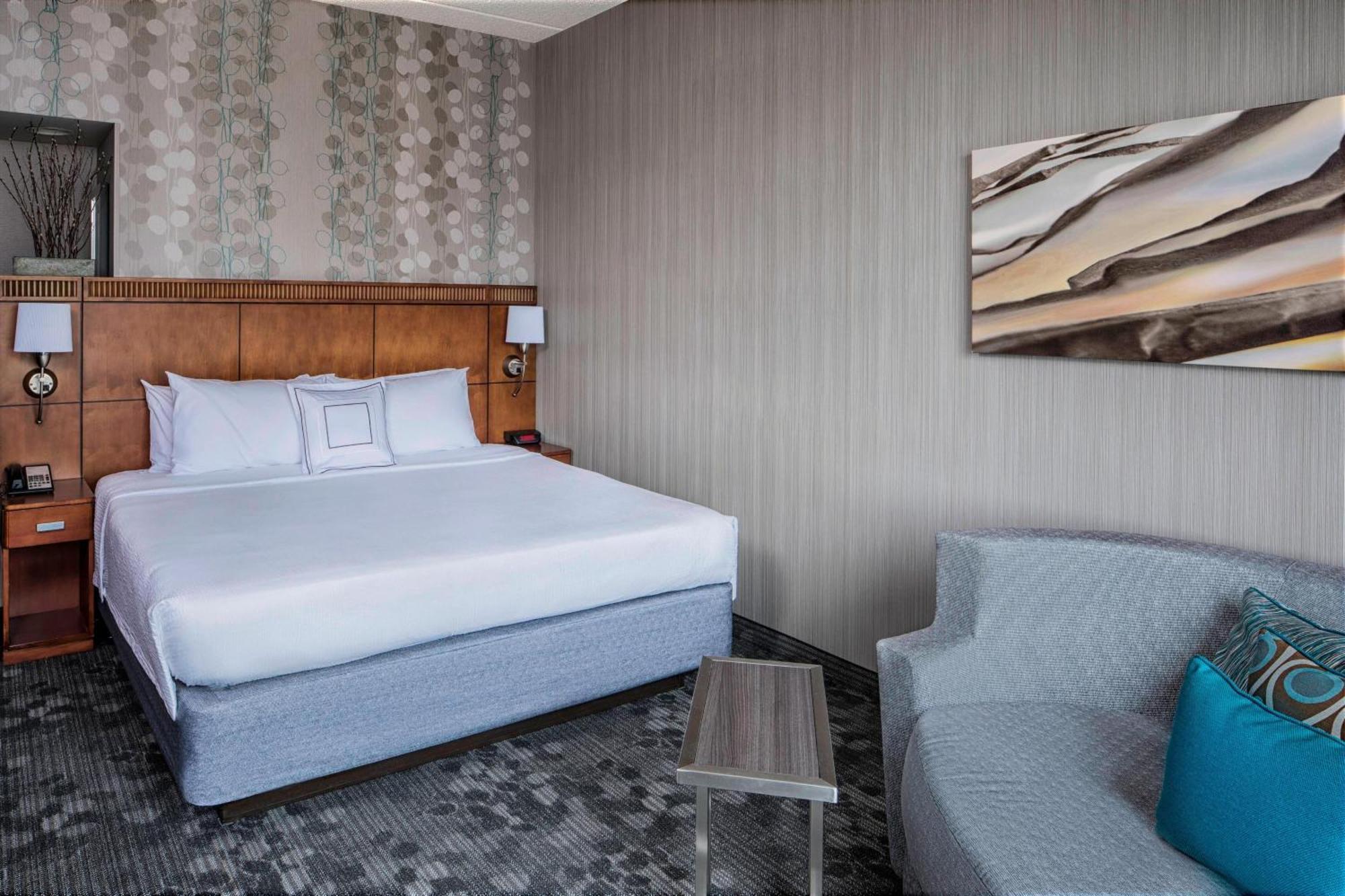 Courtyard By Marriott Stamford Downtown Hotell Exteriör bild